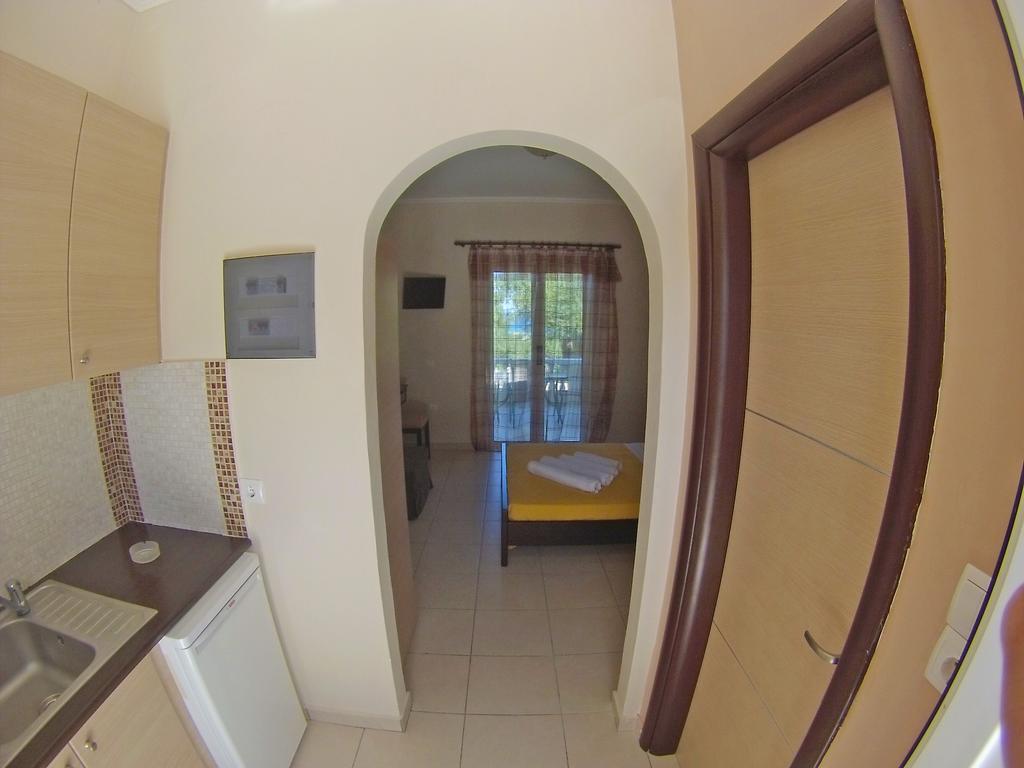 Pouliezos Koklanis Zante Apartments Alykes  Exterior foto